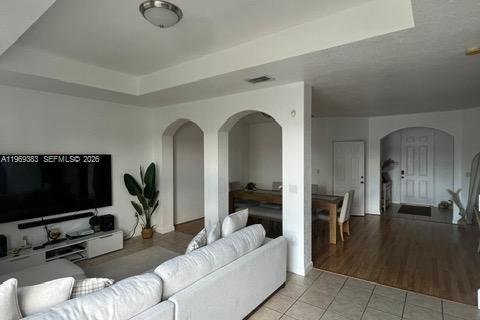 Townhouse in Miami, Florida 4 bedrooms, 194.72 sq.m. № 2030200 - photo 6