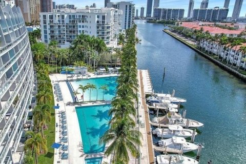 Copropriété à vendre à Aventura, Floride: 3 chambres, 190.45 m2 № 1965348 - photo 3