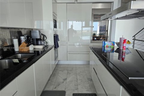 Copropriété à vendre à Aventura, Floride: 3 chambres, 190.45 m2 № 1965348 - photo 23