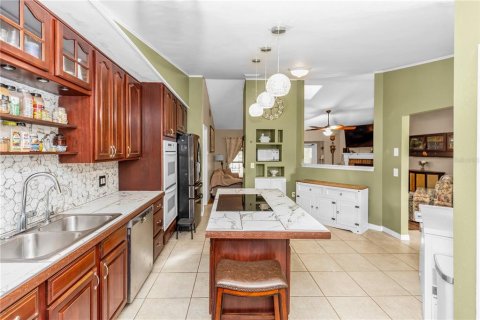 Villa ou maison à vendre à DeLand, Floride: 5 chambres, 253.34 m2 № 2223586 - photo 12