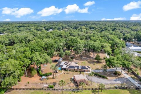 Villa ou maison à vendre à DeLand, Floride: 5 chambres, 253.34 m2 № 2223586 - photo 2