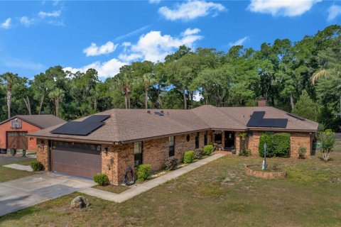 Villa ou maison à DeLand, Floride 5 chambres, 253.34 m2 № 2223586