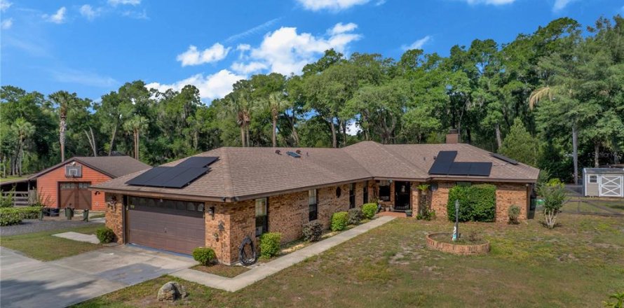 Villa ou maison à DeLand, Floride 5 chambres, 253.34 m2 № 2223586