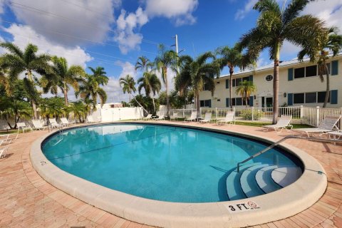 Condo in Fort Lauderdale, Florida, 2 bedrooms  № 2082121 - photo 28