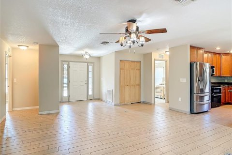 Villa ou maison à vendre à De Leon Springs, Floride: 3 chambres, 154.96 m2 № 2142796 - photo 16