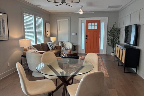 Villa ou maison à louer à Saint Petersburg, Floride: 2 chambres, 77.29 m2 № 2167655 - photo 9