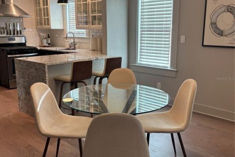 Villa ou maison à louer à Saint Petersburg, Floride: 2 chambres, 77.29 m2 № 2167655 - photo 11