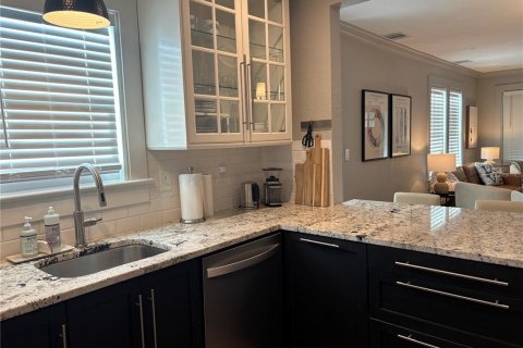 Villa ou maison à louer à Saint Petersburg, Floride: 2 chambres, 77.29 m2 № 2167655 - photo 15