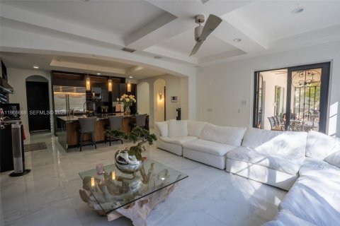 Casa en alquiler en Parkland, Florida, 5 dormitorios, 354.42 m2 № 2028640 - foto 12