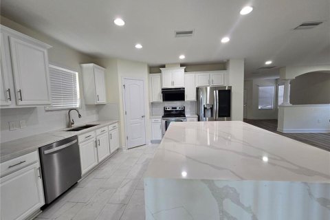 House in Tampa, Florida 4 bedrooms, 229.1 sq.m. № 2222143 - photo 13