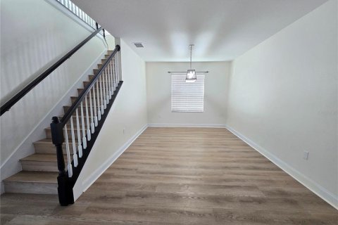 House in Tampa, Florida 4 bedrooms, 229.1 sq.m. № 2222143 - photo 7