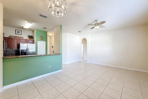 Снять в аренду кондоминиум в Хомстед, Флорида 3 спальни, 106.93м2, № 1947763 - фото 16