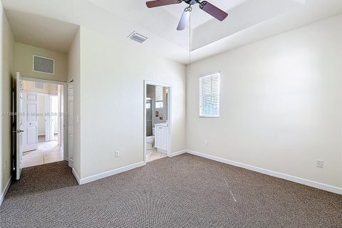 Снять в аренду кондоминиум в Хомстед, Флорида 3 спальни, 106.93м2, № 1947763 - фото 19