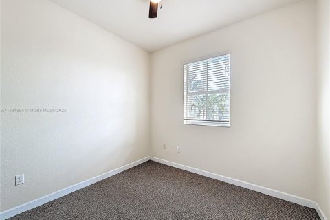 Снять в аренду кондоминиум в Хомстед, Флорида 3 спальни, 106.93м2, № 1947763 - фото 24