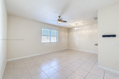 Снять в аренду кондоминиум в Хомстед, Флорида 3 спальни, 106.93м2, № 1947763 - фото 14