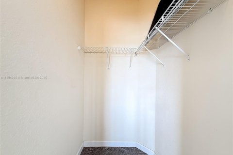 Снять в аренду кондоминиум в Хомстед, Флорида 3 спальни, 106.93м2, № 1947763 - фото 27