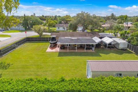 Villa ou maison à vendre à Miami, Floride: 3 chambres, 122.26 m2 № 2024874 - photo 23
