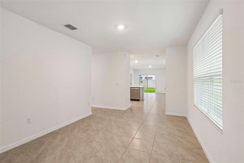 Villa ou maison à vendre à Wesley Chapel, Floride: 3 chambres, 140.84 m2 № 2404833 - photo 4