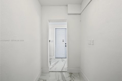 Villa ou maison à vendre à Miramar, Floride: 4 chambres, 192.77 m2 № 2414236 - photo 20