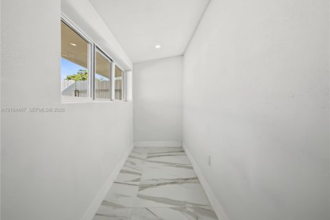 Villa ou maison à vendre à Miramar, Floride: 4 chambres, 192.77 m2 № 2414236 - photo 21