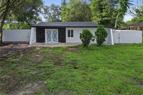 Villa ou maison à vendre à Miramar, Floride: 4 chambres, 192.77 m2 № 2414236 - photo 7