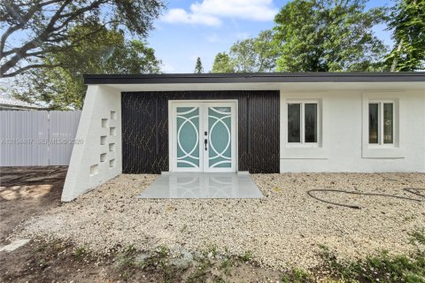 Villa ou maison à vendre à Miramar, Floride: 4 chambres, 192.77 m2 № 2414236 - photo 11