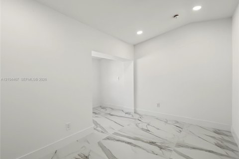 Villa ou maison à vendre à Miramar, Floride: 4 chambres, 192.77 m2 № 2414236 - photo 26