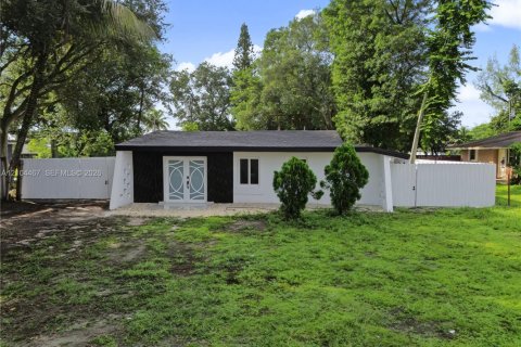 Villa ou maison à vendre à Miramar, Floride: 4 chambres, 192.77 m2 № 2414236 - photo 8