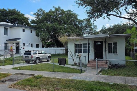 Casa en venta en Miami, Florida, 2 dormitorios, 66.89 m2 № 1982445 - foto 6