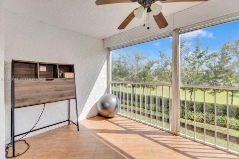 Copropriété à vendre à Deerfield Beach, Floride: 2 chambres, 99.41 m2 № 2046036 - photo 12