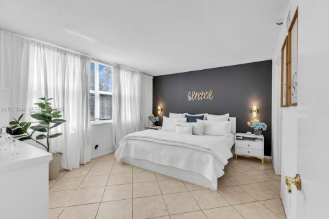 Copropriété à vendre à Deerfield Beach, Floride: 2 chambres, 99.41 m2 № 2046036 - photo 15