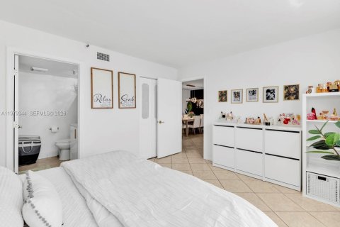 Copropriété à vendre à Deerfield Beach, Floride: 2 chambres, 99.41 m2 № 2046036 - photo 18