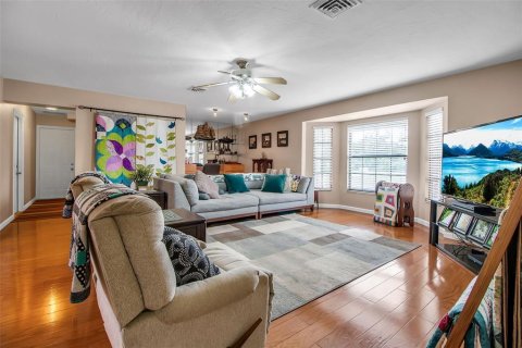 House in Sarasota, Florida 3 bedrooms, 280.75 sq.m. № 1876756 - photo 8