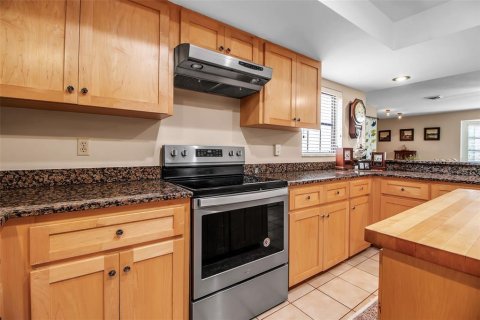 House in Sarasota, Florida 3 bedrooms, 280.75 sq.m. № 1876756 - photo 22