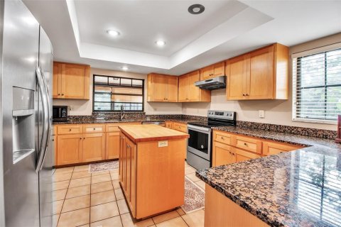 House in Sarasota, Florida 3 bedrooms, 280.75 sq.m. № 1876756 - photo 16