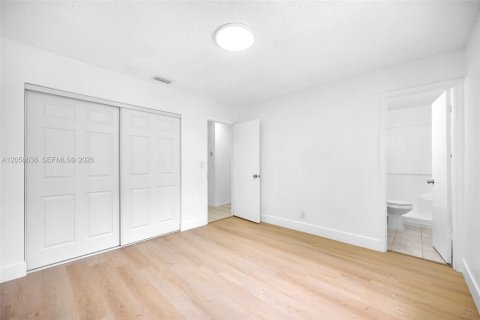 Villa ou maison à louer à North Lauderdale, Floride: 3 chambres, 123.37 m2 № 2168181 - photo 30