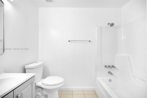 Villa ou maison à louer à North Lauderdale, Floride: 3 chambres, 123.37 m2 № 2168181 - photo 25