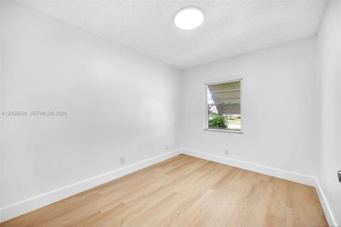 Villa ou maison à louer à North Lauderdale, Floride: 3 chambres, 123.37 m2 № 2168181 - photo 22