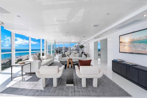 Condo in Miami Beach, Florida, 4 bedrooms  № 2076119 - photo 11