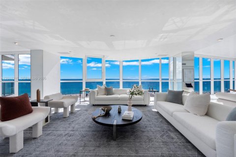 Condo in Miami Beach, Florida, 4 bedrooms  № 2076119 - photo 6