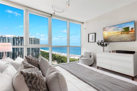 Condo in Miami Beach, Florida, 4 bedrooms  № 2076119 - photo 30