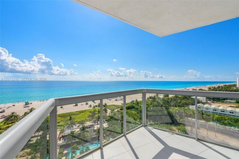 Condo in Miami Beach, Florida, 4 bedrooms  № 2076119 - photo 22