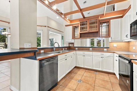 Купить виллу или дом в Брейдентон, Флорида 10 комнат, 194.72м2, № 2430462 - фото 14