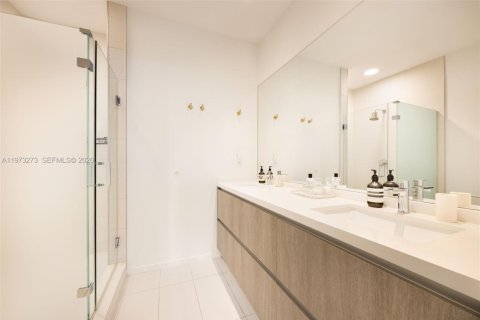 Купить кондоминиум в Майами, Флорида 3 спальни, 164.81м2, № 2034041 - фото 9