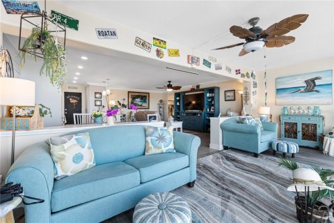 Condominio en venta en Saint Petersburg, Florida, 2 dormitorios, 134.71 m2 № 1662836 - foto 10