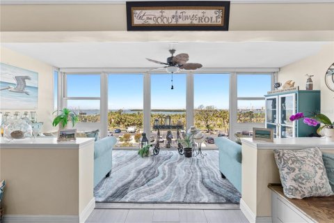 Condominio en venta en Saint Petersburg, Florida, 2 dormitorios, 134.71 m2 № 1662836 - foto 5