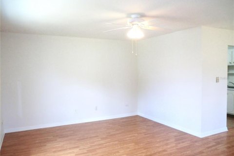 Copropriété à louer à Sun City Center, Floride: 1 chambre, 74.32 m2 № 2098721 - photo 4