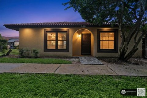 Adosado en Kissimmee, Florida 2 dormitorios, 96.43 m2 № 2289730