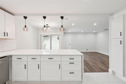 Touwnhouse à louer à Kissimmee, Floride: 2 chambres, 96.43 m2 № 2289730 - photo 11