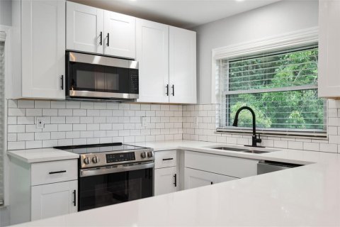 Touwnhouse à louer à Kissimmee, Floride: 2 chambres, 96.43 m2 № 2289730 - photo 13